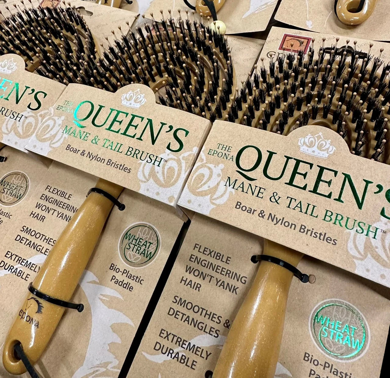 Epona | Queen's brush - Cura-Nutritio | Diervoeding & Meststoffen & Bakmixen